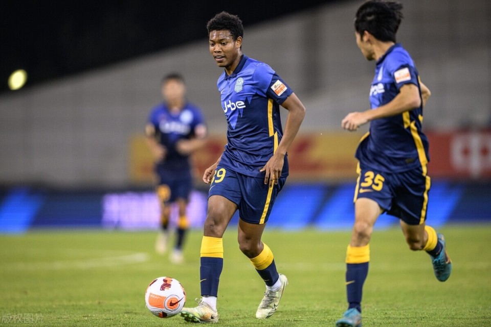 爱游戏平台体验-包含姆巴佩遭遇三持续失利,塞尔维亚队教练压力巨大!全场沸腾不已的词条