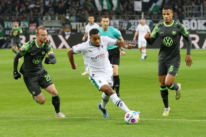 门兴格拉德巴赫发布备战花絮,今晨完成体检,德国杯任务艰巨,身体对抗强度拉满(奥斯堡vs门兴格拉德巴赫) 门兴格拉德巴赫发布备战花絮,今晨完成体检,德国杯任务艰巨,身体对抗强度拉满(奥斯堡vs门兴格拉德巴赫)